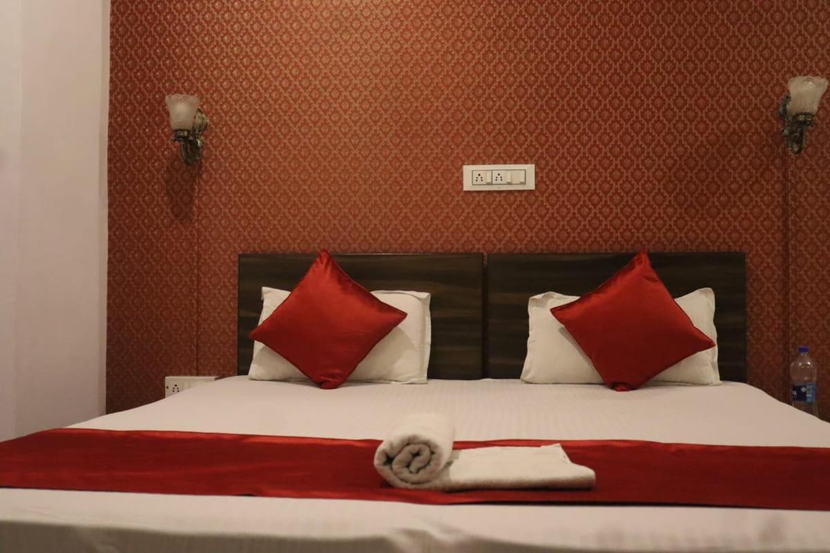 Hotel Shiv Palace Удайпур Экстерьер фото