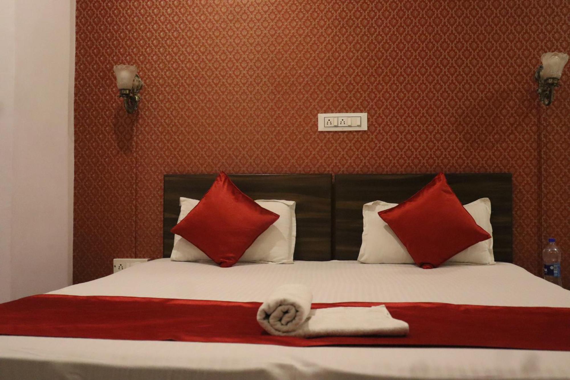 Hotel Shiv Palace Удайпур Номер фото